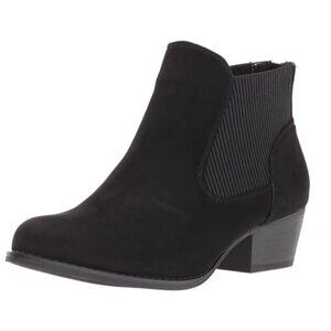 Unionbay Teagan Size 6 Ankle Booties Faux Suede Black Back Zipper Stacked Heel
